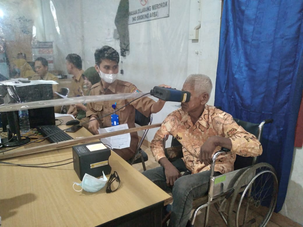 Perekaman Warga Lansia dan disabilitas.jpeg